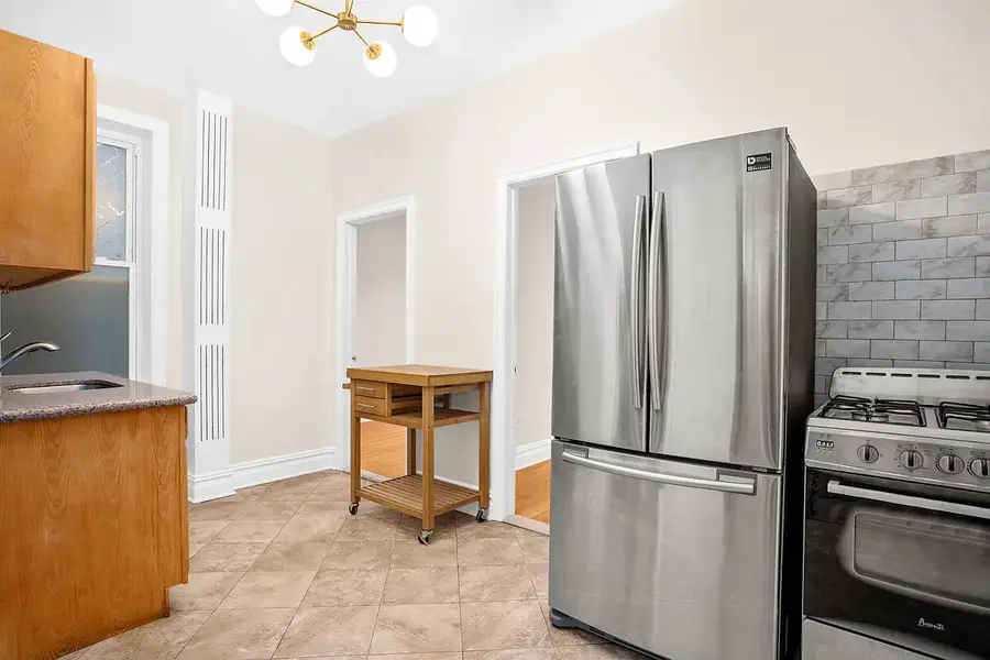 408 E 29th Street, Brooklyn, NY 11226 - #2