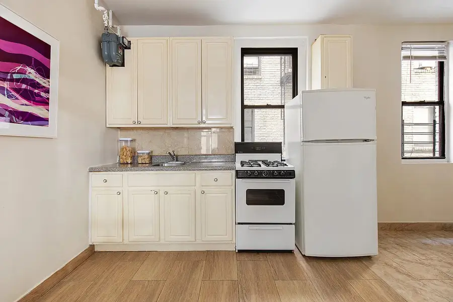21-38 35th Street #1B, Astoria, NY 11105 - #3