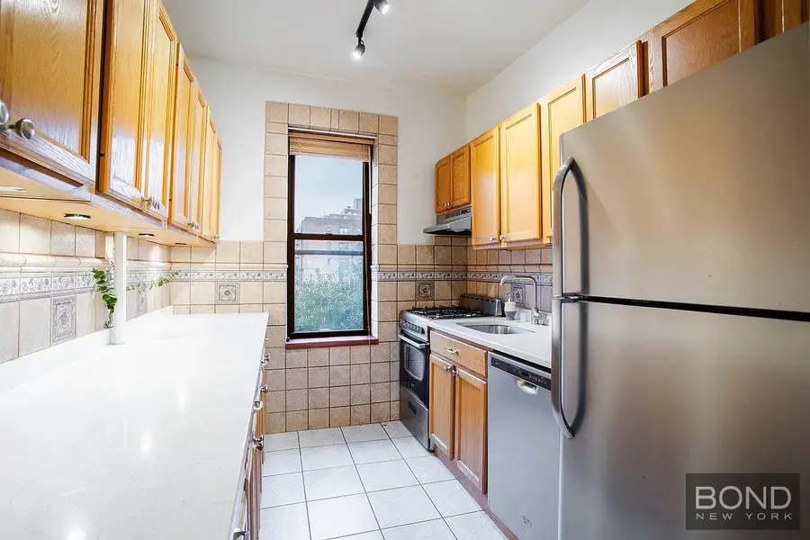 31-14 Crescent Street #7A, Queens, NY 11106 - #3