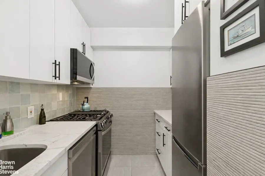 170 W 23rd Street #4B, Manhattan, NY 10011 - #3