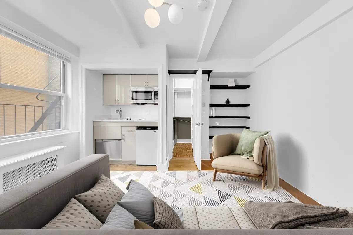 321 E 43rd Street #607, Manhattan, NY 10017 - #1