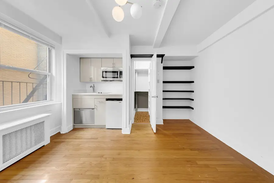 321 E 43rd Street #607, Manhattan, NY 10017 - #2