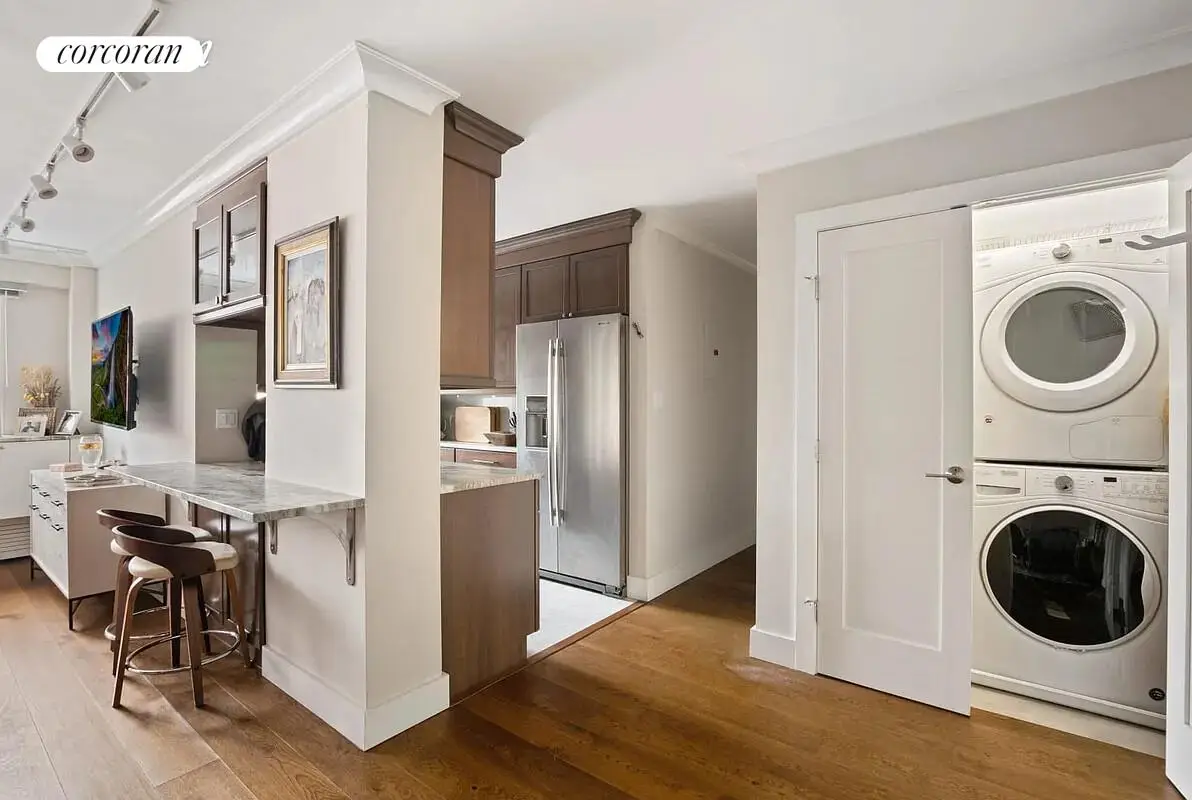 195 Adams Street #8J, Brooklyn, NY 11201 - #1