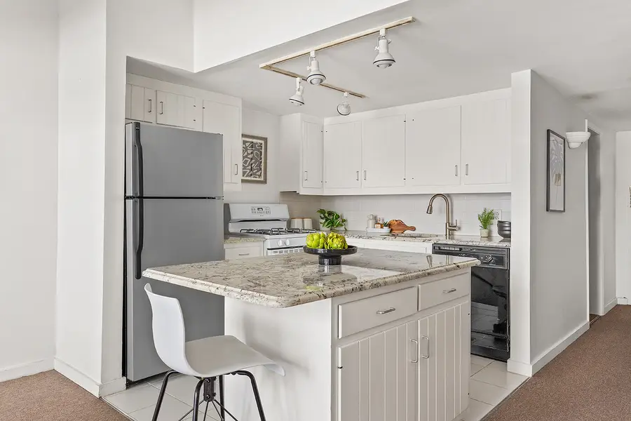 536 W 43rd Street #1B, Manhattan, NY 10036 - #3