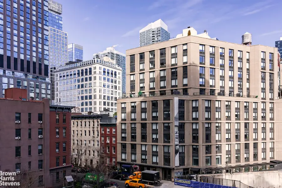 433 W 34th Street #5M, Manhattan, NY 10001 - #3