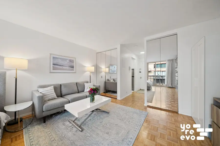 393 W 49th Street #4DD, Manhattan, NY 10019 - #2