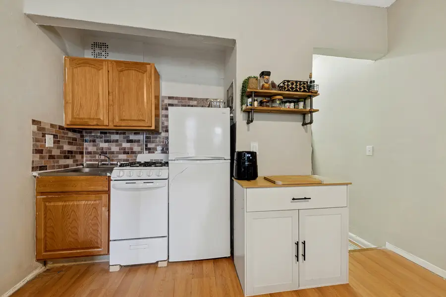 172 E 112th Street, Manhattan, NY 10029 - #3