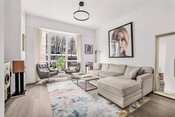 515 W 18th Street #308, Manhattan, NY 10011