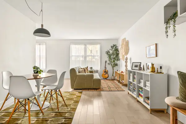 651 Vanderbilt Street #2R, Brooklyn, NY 11218