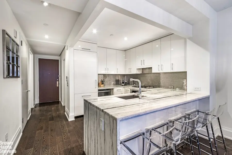 50 Riverside Boulevard #3H, Manhattan, NY 10069 - #3