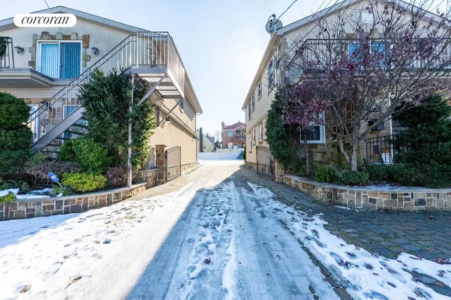 162-12-16 77th Road, Queens, NY 11366 - #2