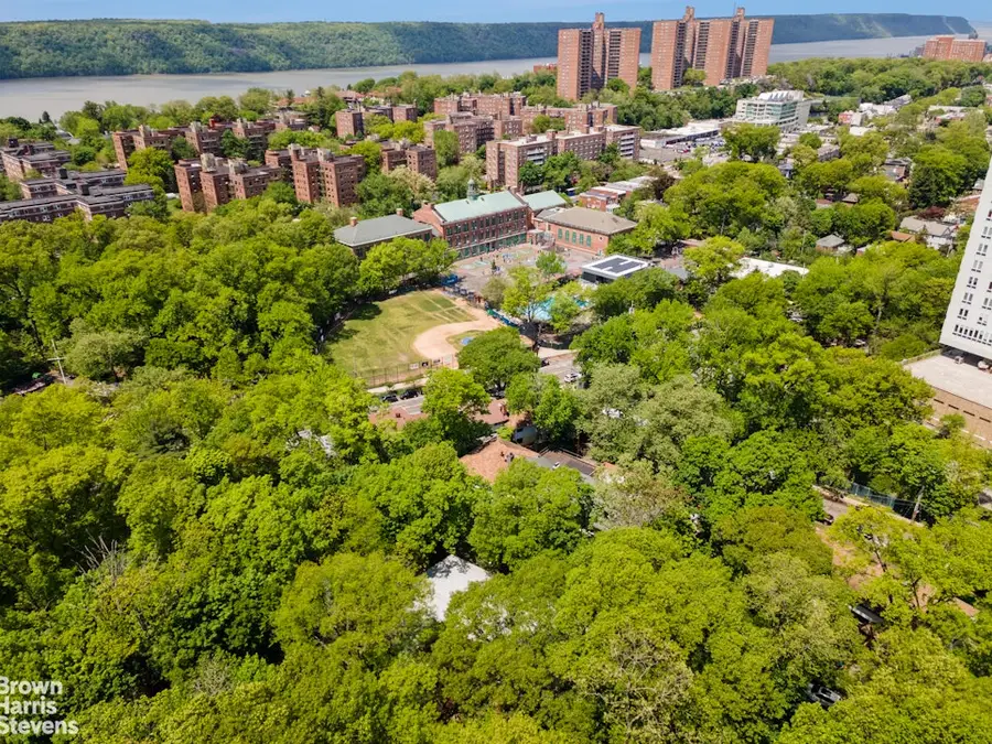 383 W 254th Street, Bronx, NY 10471 - #2