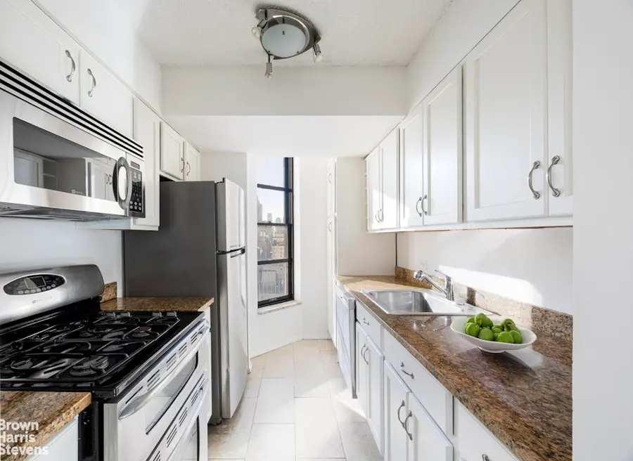 224 E 52nd Street #25, Manhattan, NY 10022 - #3