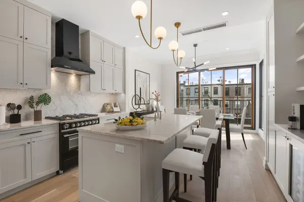 16 2nd Place #Residence 3, Brooklyn, NY 11231