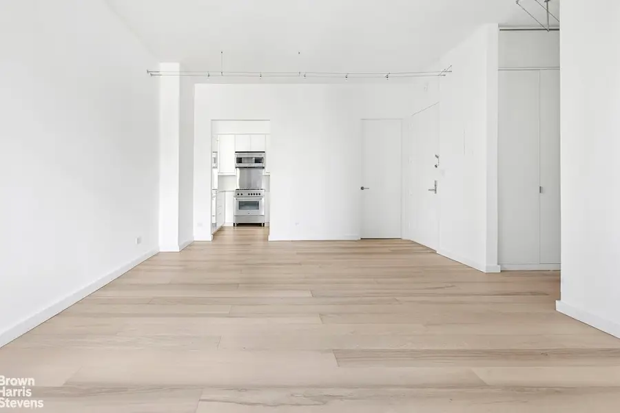 236 E 47th Street #16C, Manhattan, NY 10017 - #3