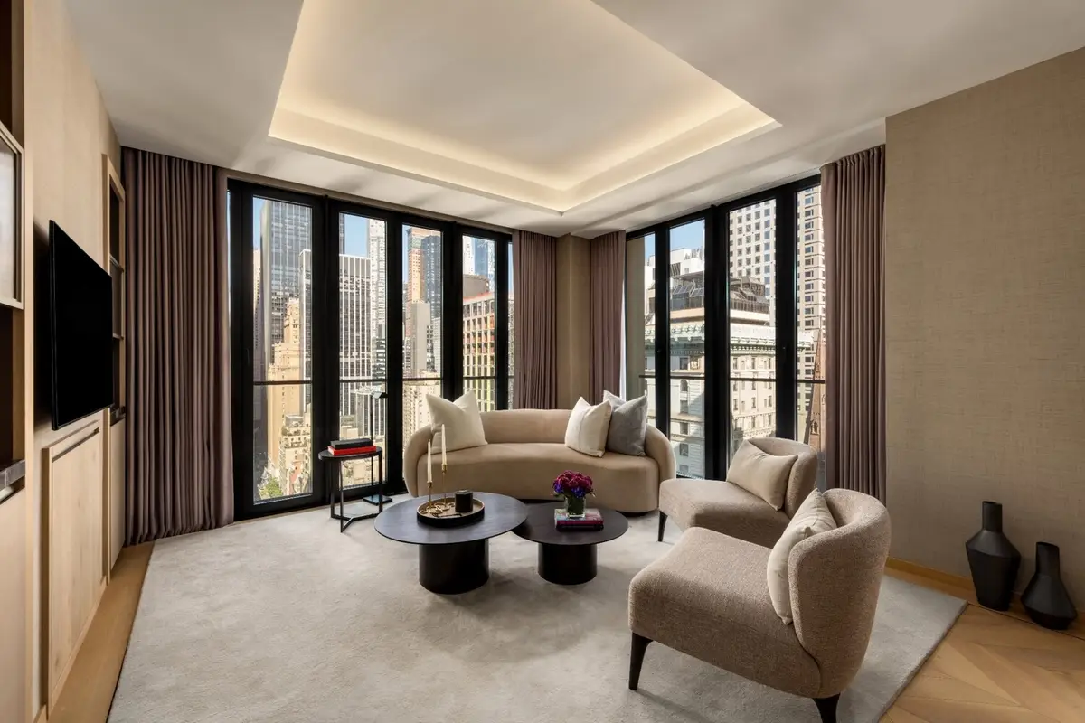 685 5th Avenue #22A, Manhattan, NY 10022 - #1