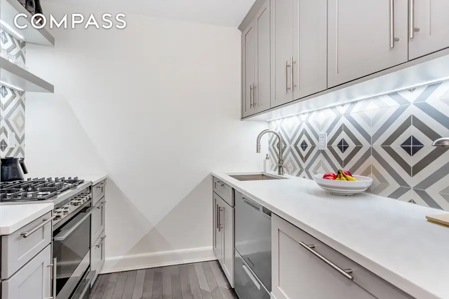250 W 15th Street #3C, New York, NY 10011 - #3