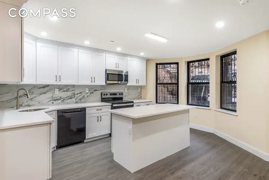 946 St Nicholas Avenue, Manhattan, NY 10032 - #2