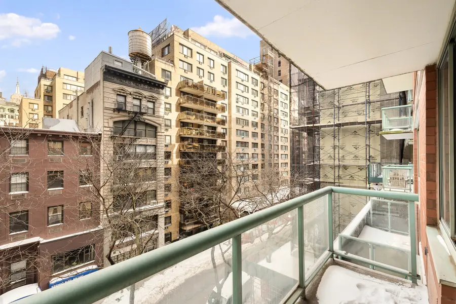 22 W 15th Street #4E, Manhattan, NY 10011 - #3
