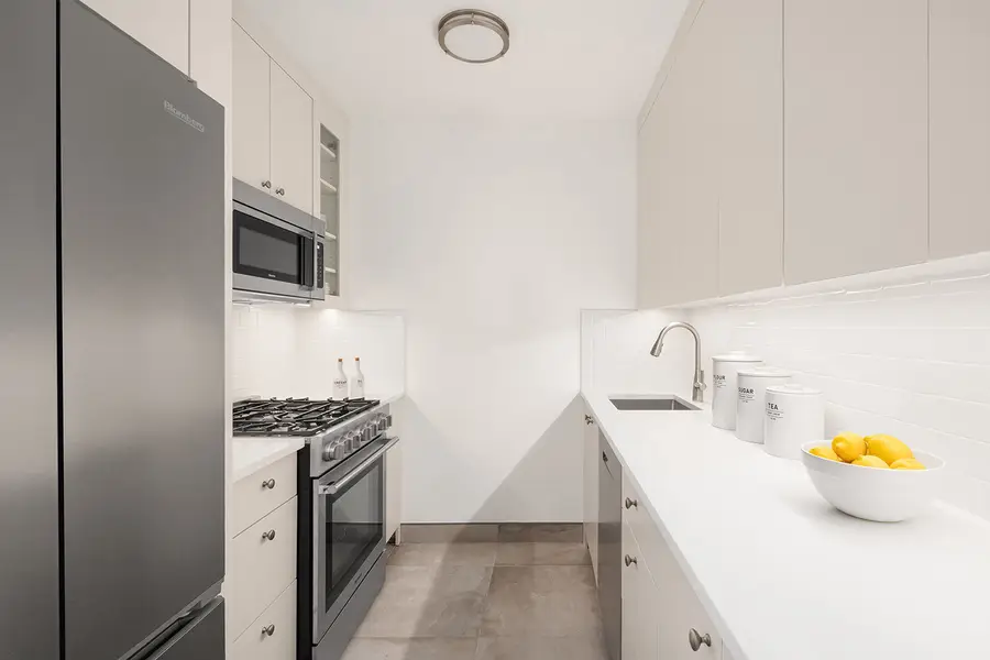 166 E 63rd Street #10E, Manhattan, NY 10065 - #3