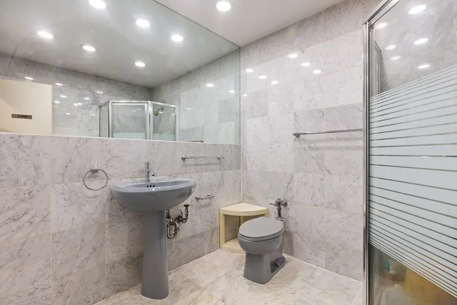 210 E 47th Street #1BP, Manhattan, NY 10017 - #3