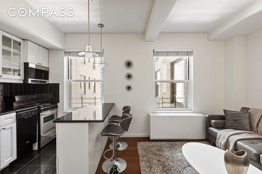 150 W 51st Street #1017, Manhattan, NY 10019 - #2