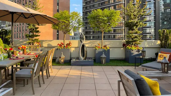 27-28 Thomson Avenue #608, Queens, NY 11101