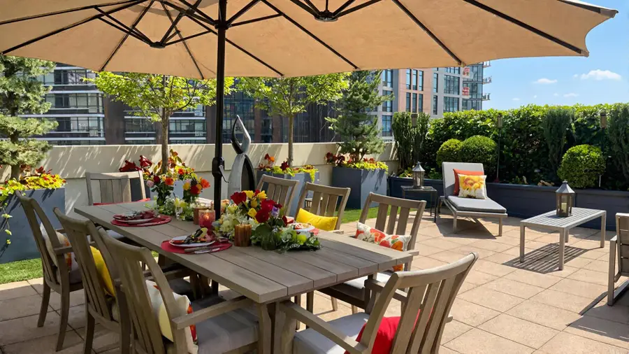 27-28 Thomson Avenue #608, Queens, NY 11101 - #3