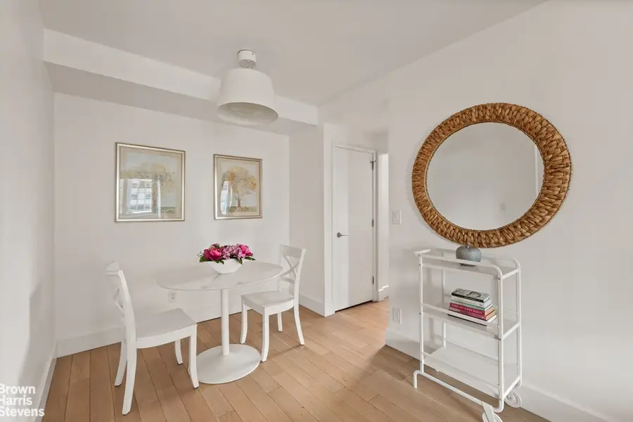 212 E 47th Street #18A, Manhattan, NY 10017 - #3