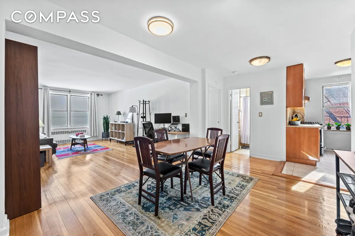 325 E 201st Street #5F, Bronx, NY 10458 - #1