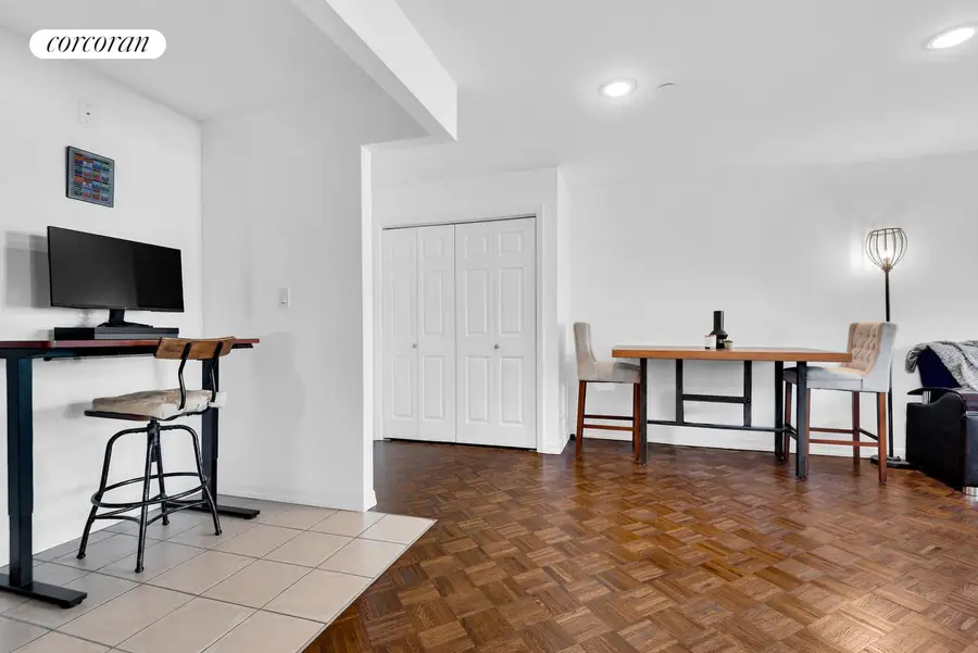 27 Meserole Street #3R, Brooklyn, NY 11206 - #3