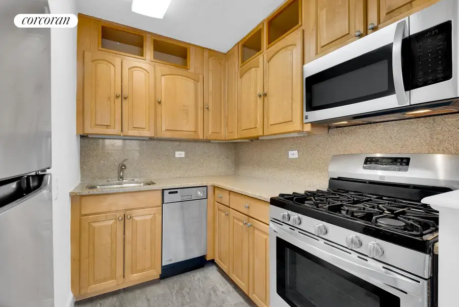 300 W 110th Street #9F, New York, NY 10026 - #3