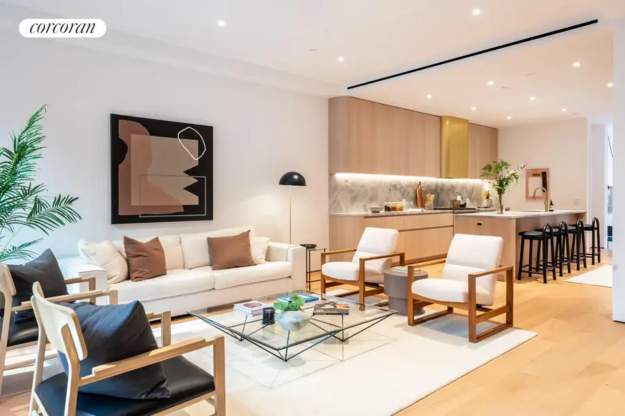 313 E 6th Street #GARDEN, New York, NY 10003 - #3