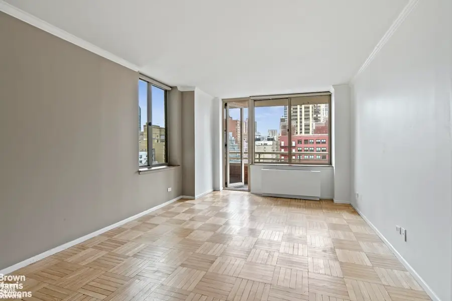 236 E 47th Street #21B, Manhattan, NY 10017 - #3