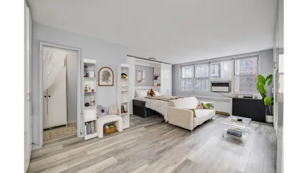 240 E 35th Street #10J, Manhattan, NY 10016