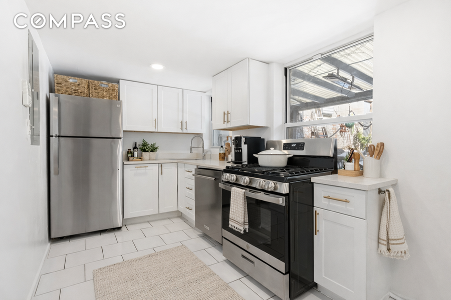 279 Cumberland Street #1, Brooklyn, NY 11238 - #2