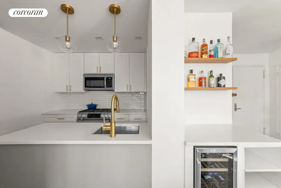 300 E 71st Street #18C, New York, NY 10021 - #3