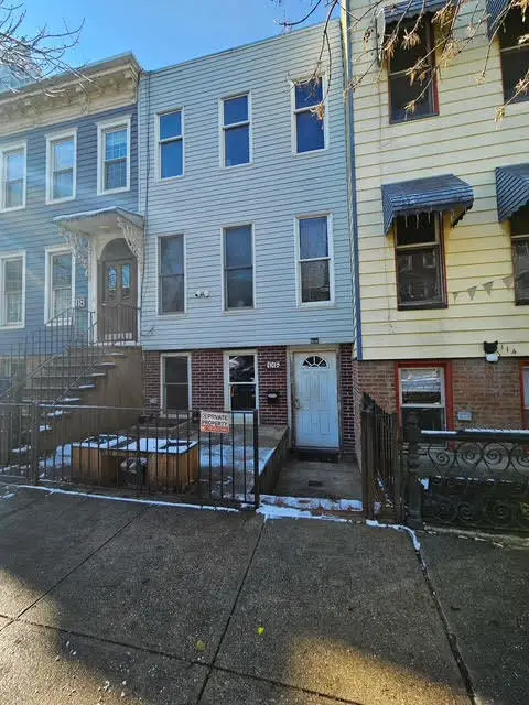 116 Hall Street #116, Brooklyn, NY 11205