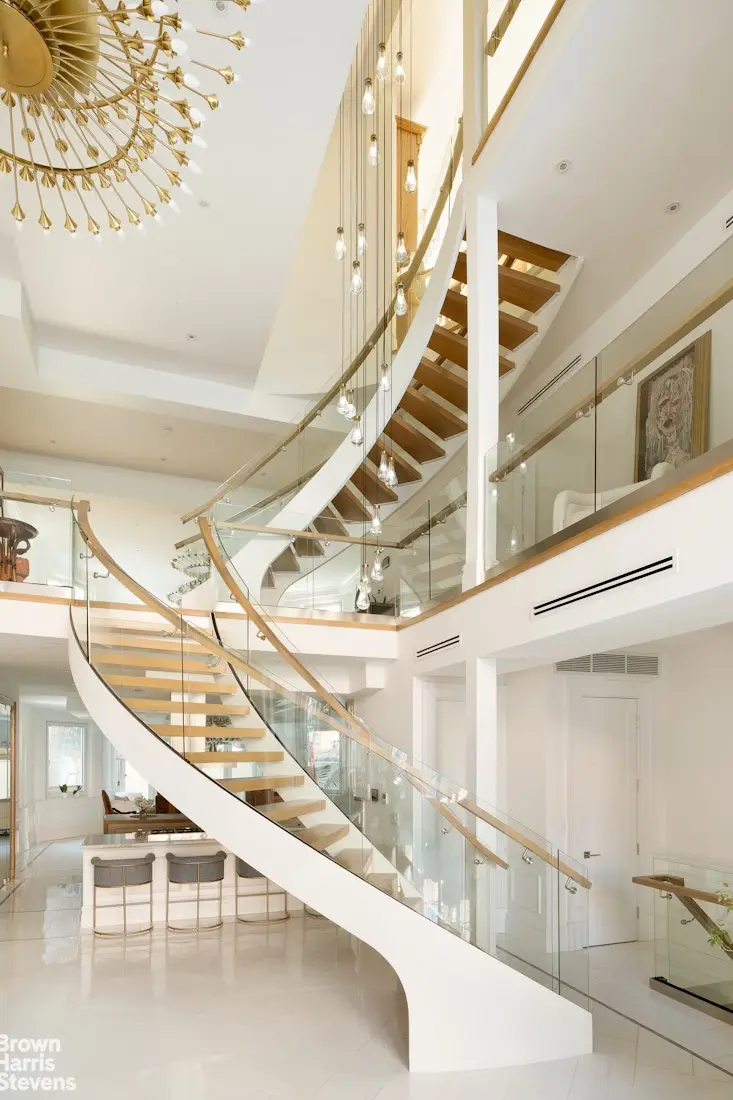 340 W 23rd Street, New York, NY 10011 - #2