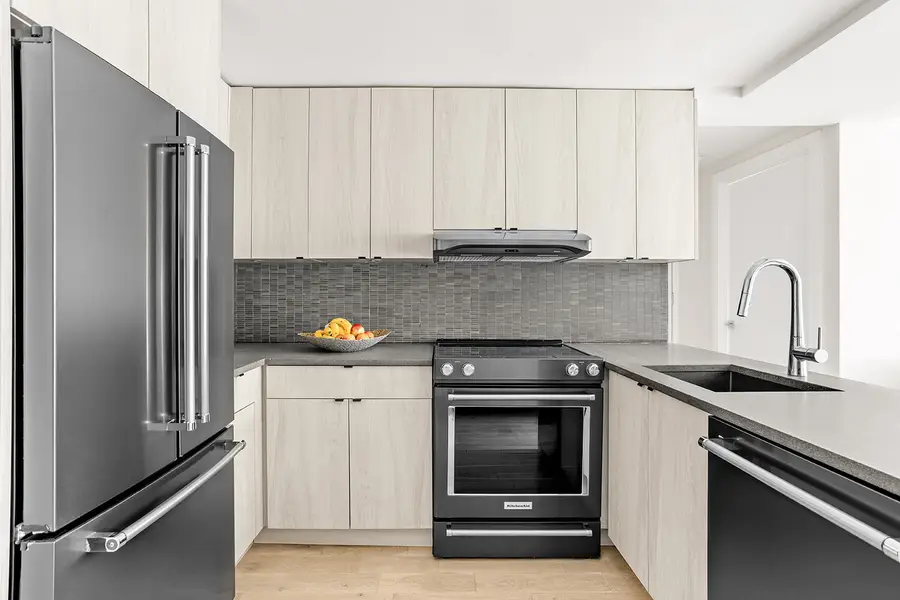 15 E 19th Street #3E, Brooklyn, NY 11226 - #3