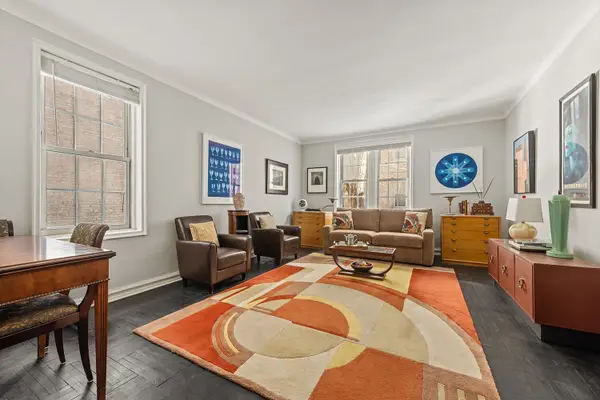 360 Clinton Avenue #1R, Brooklyn, NY 11238