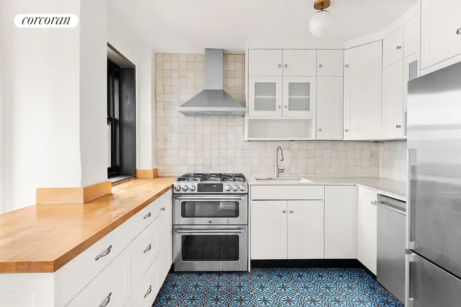 210 Clinton Avenue #10E, Brooklyn, NY 11205 - #3