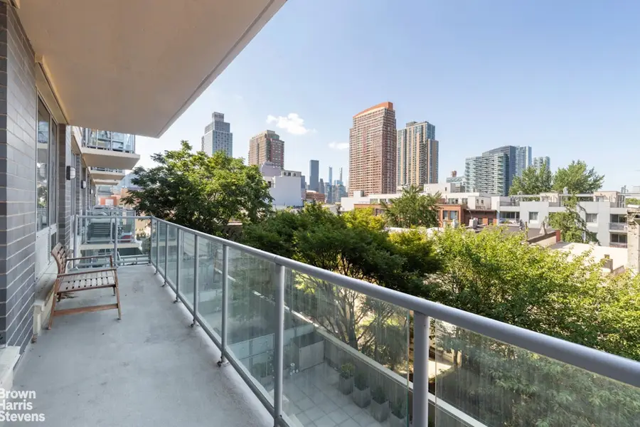 5-49 Borden Avenue #4F, Long Island City, NY 11101 - #3