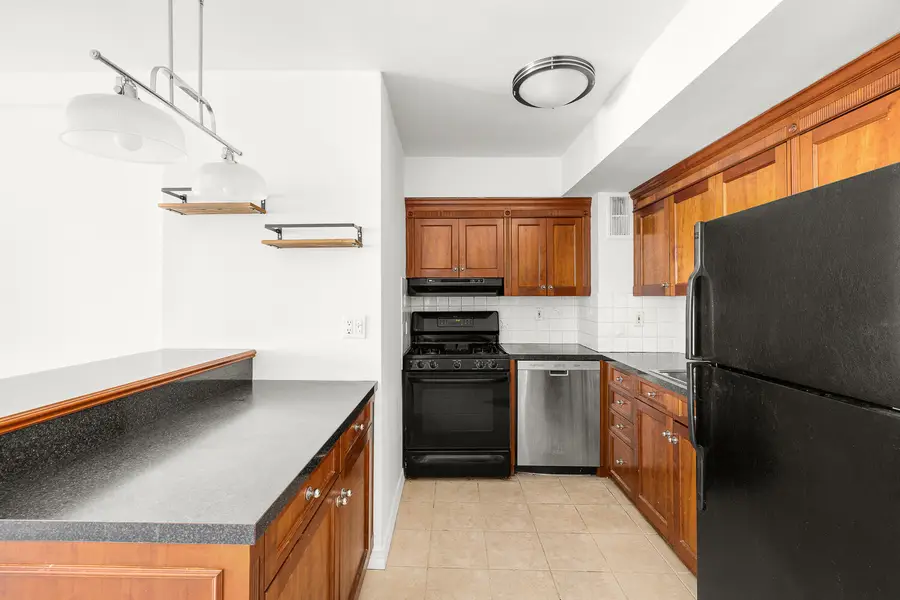 305 E 24th Street #19T, Manhattan, NY 10010 - #3