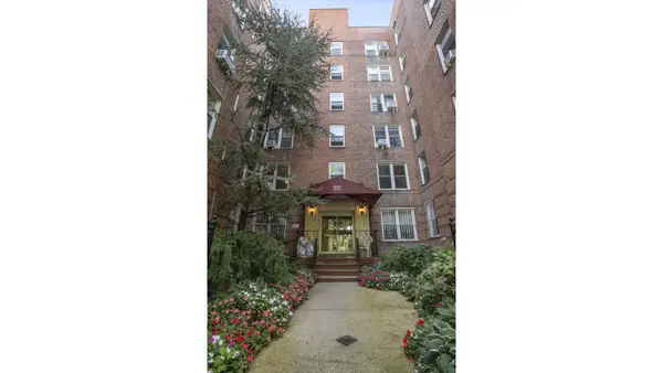 221 Mcdonald Avenue #3A, Brooklyn, NY 11218