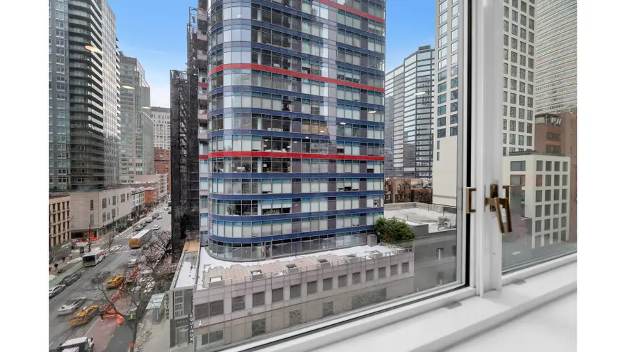 245 E 54th Street #8LM, Manhattan, NY 10022 - #3