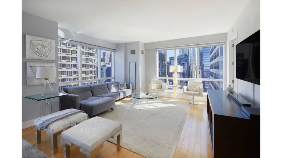 350 W 42nd Street #34D, Manhattan, NY 10036 - #3