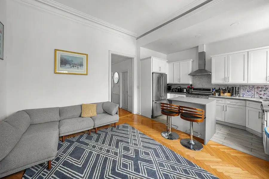 347 E 19th Street, Manhattan, NY 10003 - #3