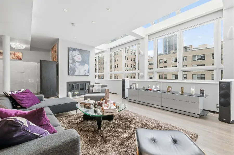 301 E 52nd Street #PHC, New York, NY 10022 - #2