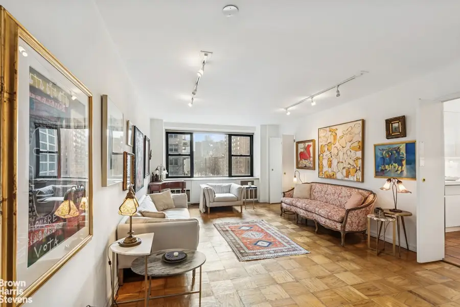 305 E 40th Street #4J, Manhattan, NY 10017 - #2